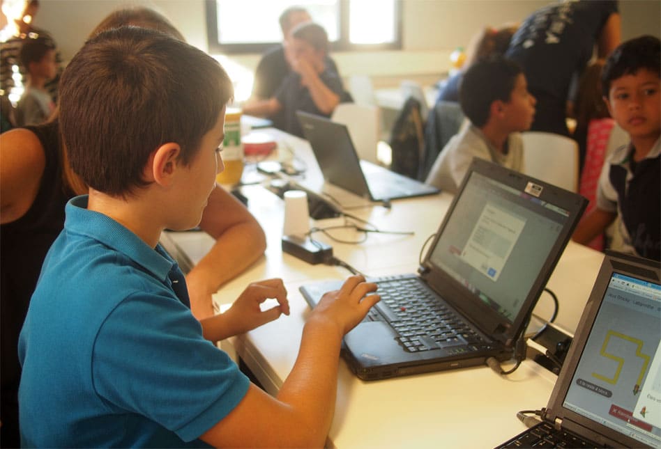 Récit collaboratif, récit personnel Récit collaboratif, récit personnel